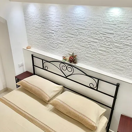 Roncella E La Sua Storia Centro Storico Apartamento *
